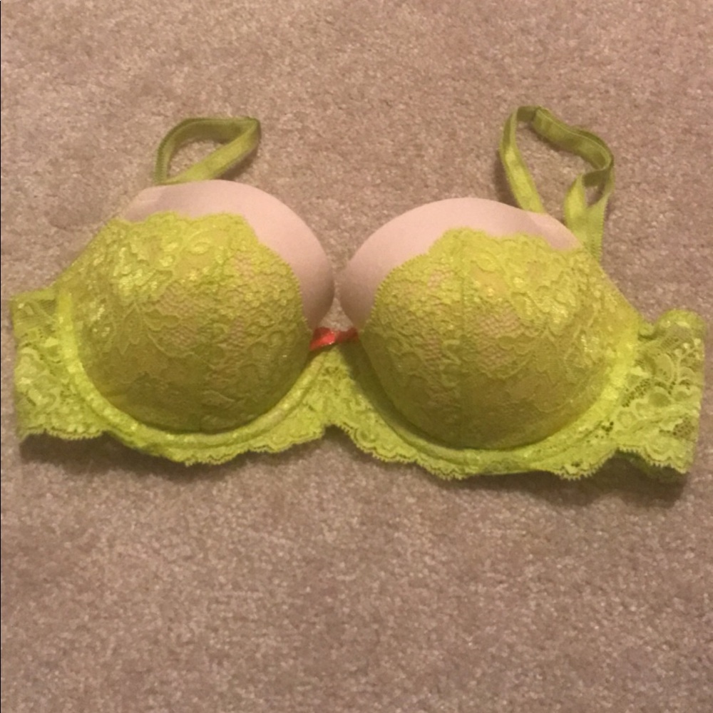 Victoria's Secret 32D